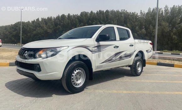 Ra Imported Mitsubishi L200 funfun Ọkọ̀ in Import - Dubai ni Ashanti Ra Imported Mitsubishi L200 funfun Ọkọ̀ in Import - Dubai ni Ashanti