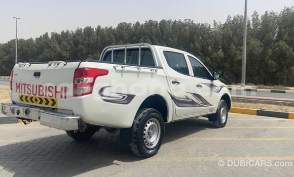 Ra Imported Mitsubishi L200 funfun Ọkọ̀ in Import - Dubai ni Ashanti Ra Imported Mitsubishi L200 funfun Ọkọ̀ in Import - Dubai ni Ashanti