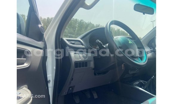 Ra Imported Mitsubishi L200 funfun Ọkọ̀ in Import - Dubai ni Ashanti Ra Imported Mitsubishi L200 funfun Ọkọ̀ in Import - Dubai ni Ashanti