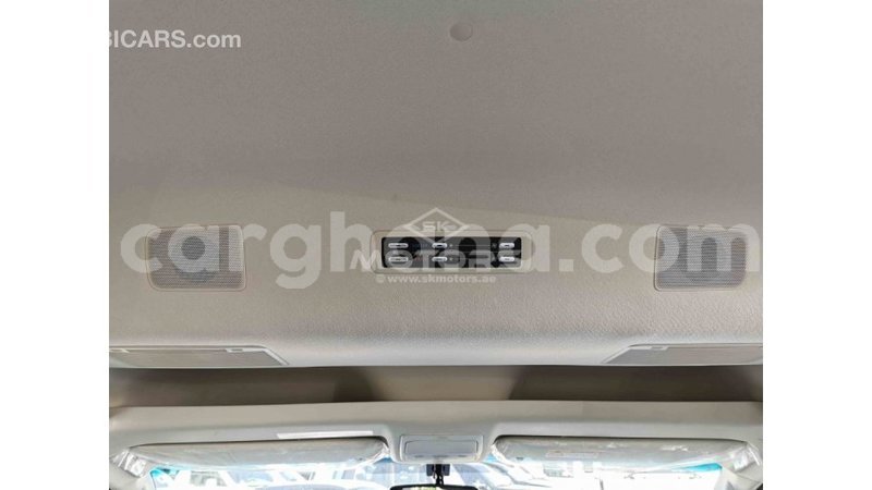 Big with watermark toyota hiace ashanti import dubai 42080