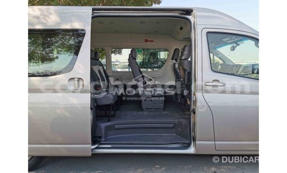 Buy Import Toyota Hiace Other Car in Import - Dubai in Ashanti Buy Import Toyota Hiace Other Car in Import - Dubai in Ashanti