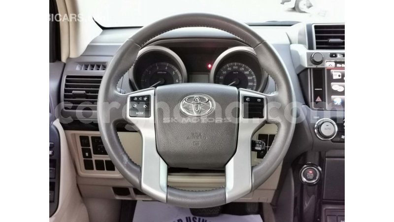 Big with watermark toyota land cruiser ashanti import dubai 42085