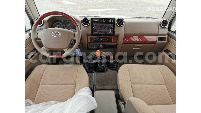 Big with watermark toyota land cruiser ashanti import dubai 42091