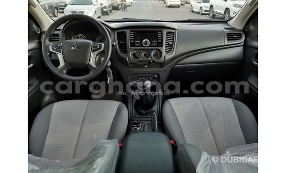 Buy Import Mitsubishi L200 White Car in Import - Dubai in Ashanti Buy Import Mitsubishi L200 White Car in Import - Dubai in Ashanti