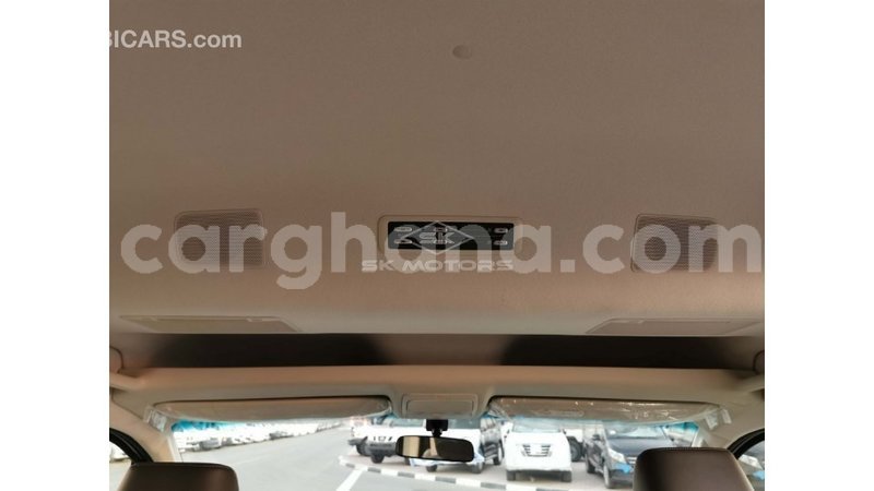 Big with watermark toyota hiace ashanti import dubai 42096