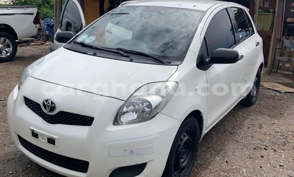 Buy Used Toyota Yaris White Car in Sekondi–Takoradi Metropolitan in Western