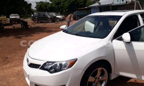 Buy Used Toyota Camry White Car in Accra in Greater Accra Buy Used Toyota Camry White Car in Accra in Greater Accra