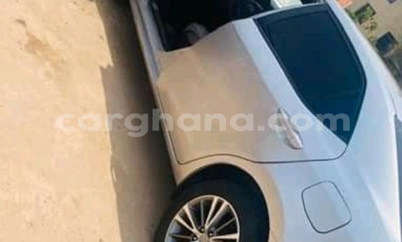 Sayi Na hannu Toyota Corolla Azurfa Mota in Accra a Greater Accra Sayi Na hannu Toyota Corolla Azurfa Mota in Accra a Greater Accra