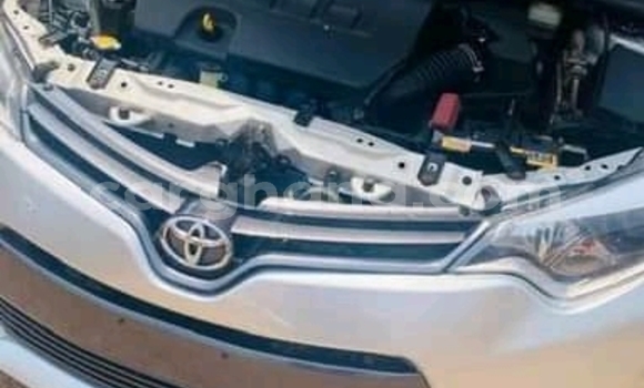 Sayi Na hannu Toyota Corolla Azurfa Mota in Accra a Greater Accra Sayi Na hannu Toyota Corolla Azurfa Mota in Accra a Greater Accra