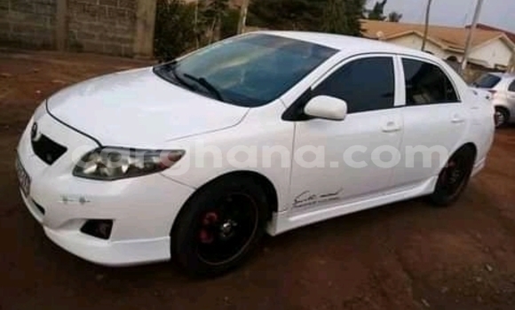 Sayi Na hannu Toyota Corolla White Mota in Accra a Greater Accra Sayi Na hannu Toyota Corolla White Mota in Accra a Greater Accra