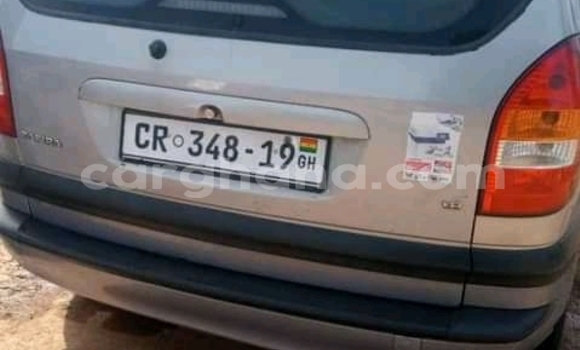 Sayi Na hannu Opel Zafira Azurfa Mota in Accra a Greater Accra Sayi Na hannu Opel Zafira Azurfa Mota in Accra a Greater Accra