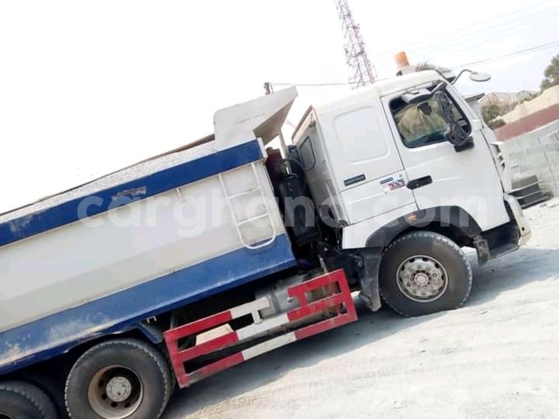 Big with watermark howo sinotruck greater accra accra 42130