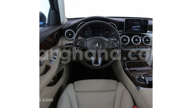 Big with watermark mercedes benz a200 ashanti import dubai 42133