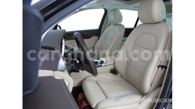 Big with watermark mercedes benz a200 ashanti import dubai 42133