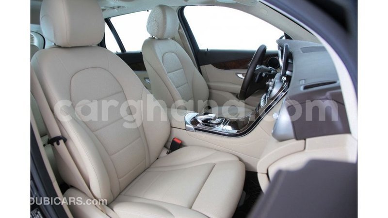 Big with watermark mercedes benz a200 ashanti import dubai 42133