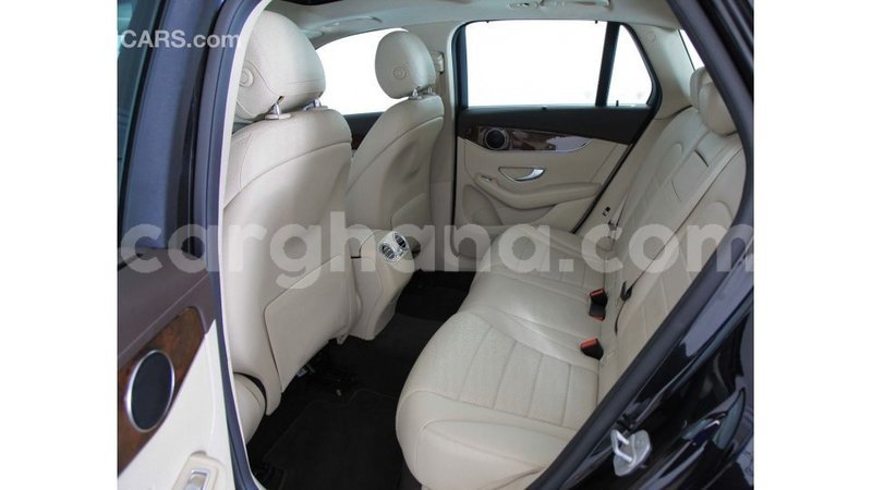 Big with watermark mercedes benz a200 ashanti import dubai 42133