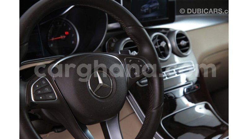 Big with watermark mercedes benz a200 ashanti import dubai 42133