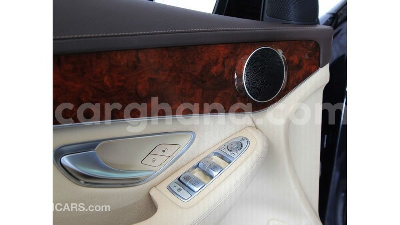 Big with watermark mercedes benz a200 ashanti import dubai 42133