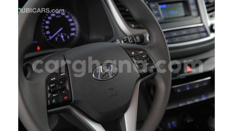 Big with watermark hyundai tucson ashanti import dubai 42135