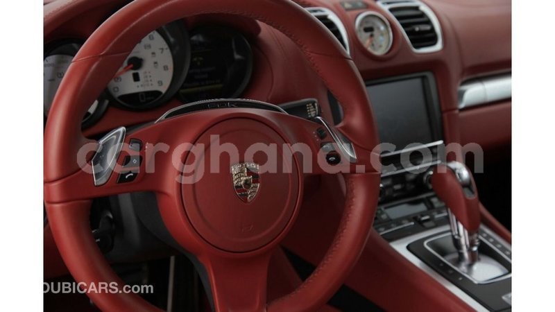 Big with watermark porsche cayman ashanti import dubai 42143