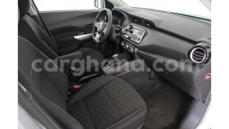 Big with watermark nissan evalia ashanti import dubai 42144