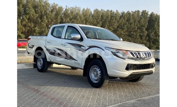 Ra Imported Mitsubishi L200 funfun Ọkọ̀ in Import - Dubai ni Ashanti Ra Imported Mitsubishi L200 funfun Ọkọ̀ in Import - Dubai ni Ashanti