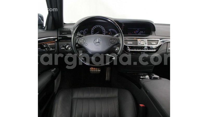 Big with watermark mercedes benz a200 ashanti import dubai 42149