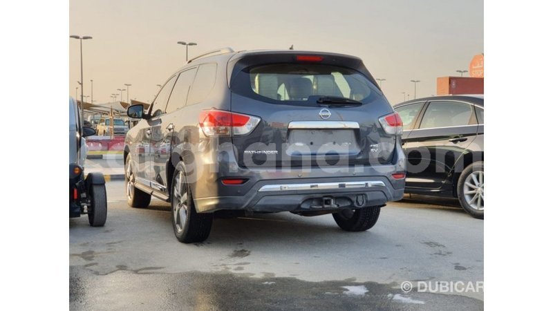 Big with watermark nissan pathfinder ashanti import dubai 42150