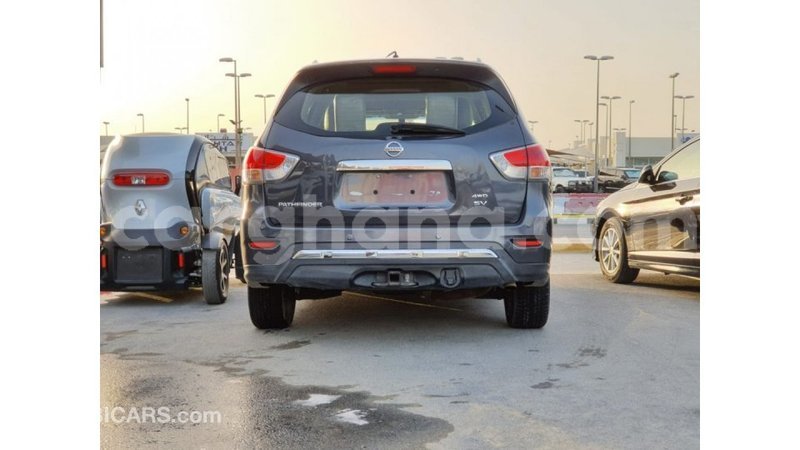 Big with watermark nissan pathfinder ashanti import dubai 42150