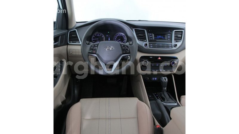 Big with watermark hyundai tucson ashanti import dubai 42152