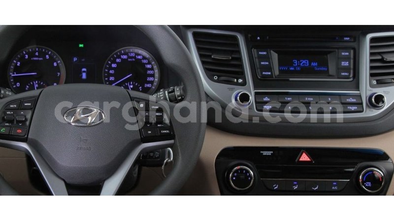 Big with watermark hyundai tucson ashanti import dubai 42152