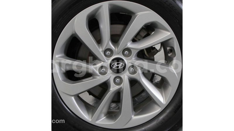 Big with watermark hyundai tucson ashanti import dubai 42152