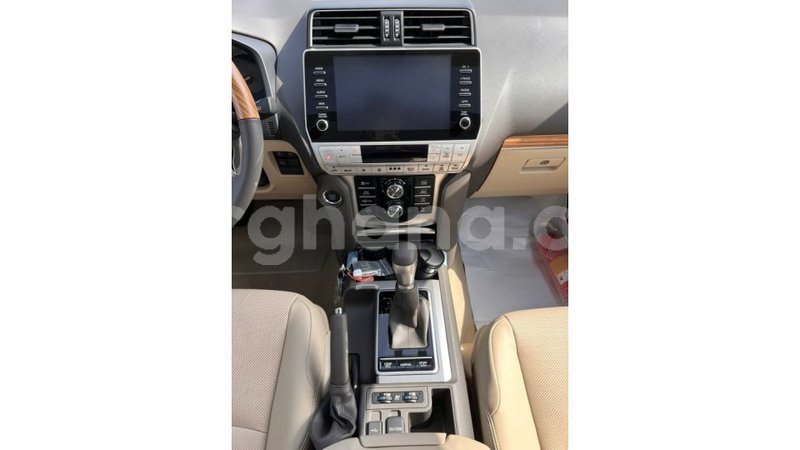 Big with watermark toyota prado ashanti import dubai 42154