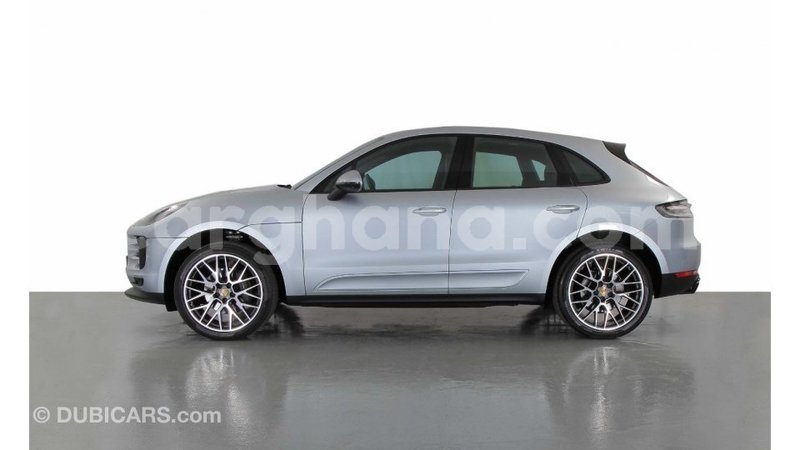 Big with watermark porsche macan ashanti import dubai 42157