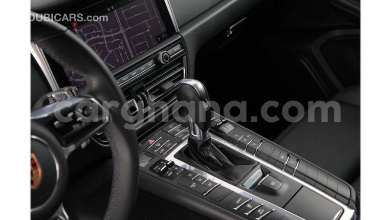 Big with watermark porsche macan ashanti import dubai 42157