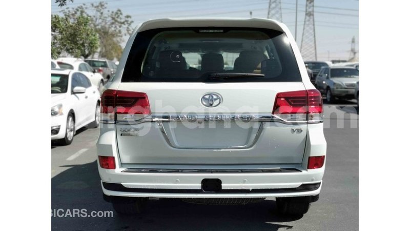 Big with watermark toyota land cruiser ashanti import dubai 42164