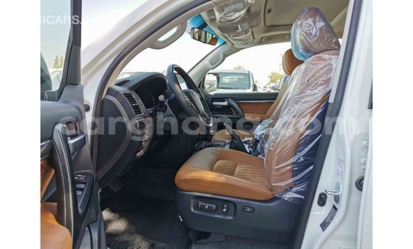 Ra Imported Toyota Land Cruiser funfun Ọkọ̀ in Import - Dubai ni Ashanti Ra Imported Toyota Land Cruiser funfun Ọkọ̀ in Import - Dubai ni Ashanti