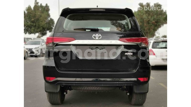 Big with watermark toyota fortuner ashanti import dubai 42165