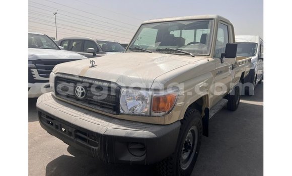 Buy Import Toyota Land Cruiser Beige Car in Import - Dubai in Ashanti