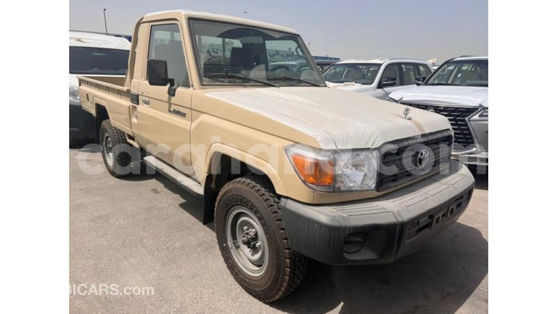 Big with watermark toyota land cruiser ashanti import dubai 42167