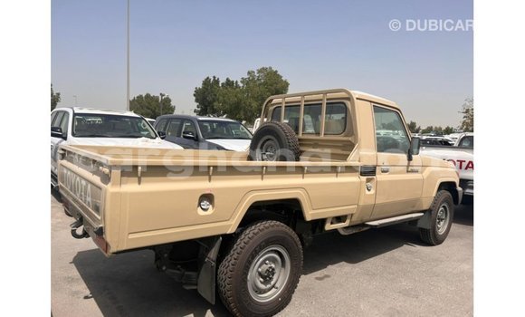 Sayi Imported Toyota Land Cruiser M Mota in Import - Dubai a Ashanti Sayi Imported Toyota Land Cruiser M Mota in Import - Dubai a Ashanti
