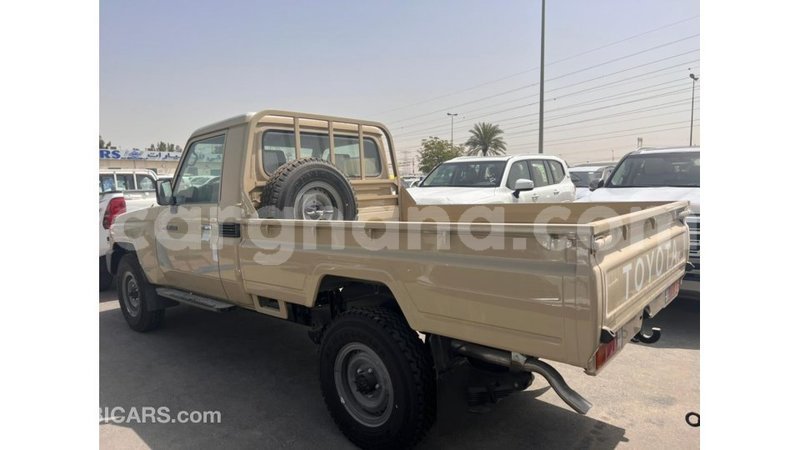 Big with watermark toyota land cruiser ashanti import dubai 42167