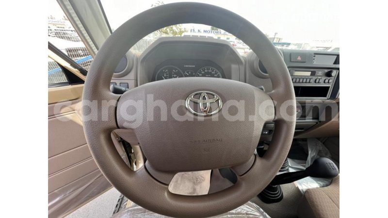 Big with watermark toyota land cruiser ashanti import dubai 42167