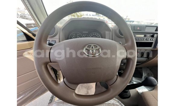 Sayi Imported Toyota Land Cruiser M Mota in Import - Dubai a Ashanti Sayi Imported Toyota Land Cruiser M Mota in Import - Dubai a Ashanti