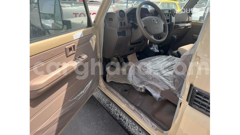 Big with watermark toyota land cruiser ashanti import dubai 42167