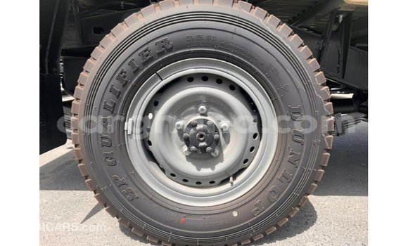 Sayi Imported Toyota Land Cruiser M Mota in Import - Dubai a Ashanti Sayi Imported Toyota Land Cruiser M Mota in Import - Dubai a Ashanti