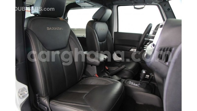 Big with watermark jeep wrangler ashanti import dubai 42169