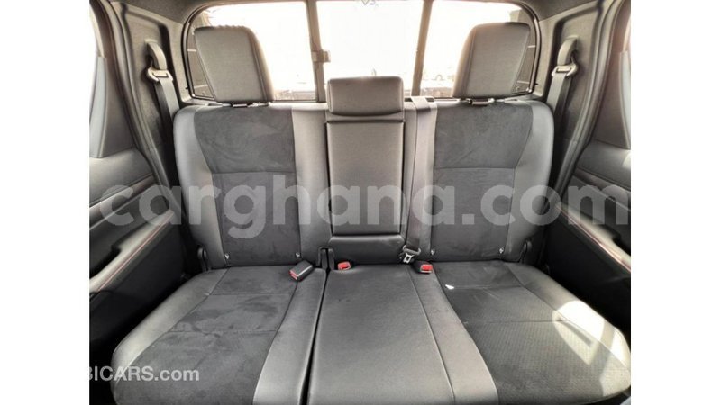 Big with watermark toyota hilux ashanti import dubai 42172