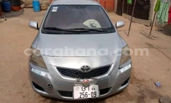Sayi Na hannu Toyota Yaris Azurfa Mota in Accra a Greater Accra Sayi Na hannu Toyota Yaris Azurfa Mota in Accra a Greater Accra
