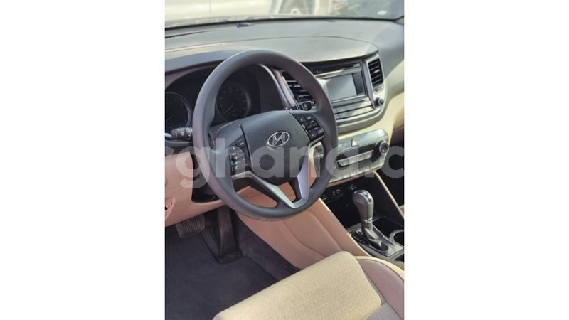 Big with watermark toyota hiace ashanti import dubai 42209